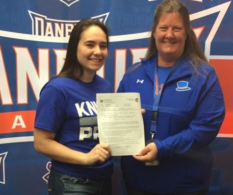 Aryanna Dasilva and Coach Tatarzycki at the college sports signing.