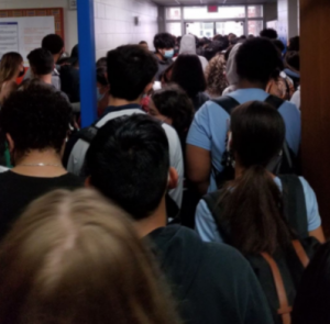 Crowding from the inside of the D2 Door to the courtyard with people going all directions.